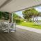 Design villa sea views and lap pool - Cabrils