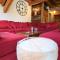 Charming Chalet w/ Mountain & Slope Views, Jacuzzi - Vars