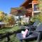 Charming Chalet w/ Mountain & Slope Views, Jacuzzi - 瓦尔