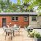 New! Cozy Mid Century Modern Oasis 3bd Home