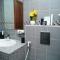 Your Serene Getaway Haven Azure Baniyas 1BR Apartment - 阿布扎比