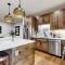 Winter Park Condo w/Hot Tub & 4 Mi to Skiing