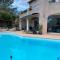 VILLA MARILIS