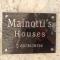 Mainottis house with balcony