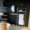Modern Spacious Cottage with Hot Tub, Flora Studio