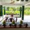 Entire Private Beachfront Villa in Siargao - 卢纳将军城