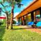 House&Yard Hellen 150m to beach