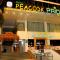 Hotel Peacock Pride - Karīmnagar