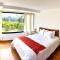 Quito Airport Suites Hotel