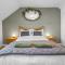 Beeswing, a Victorian Gem in Biggar
