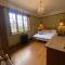 3 Bed Apartment Sleeps 6 Country House in Warwick