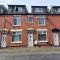 4 Bedroom Spacious House Perfect for Family & Business Short Long-Term Stays Easy Access to Manchester, Oldham, Bury