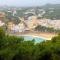 Beach apartment overseeing the sea
