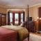 Lang House on Main Street Bed & Breakfast