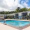 Cottonwood Suites Savannah Hotel & Conference Center