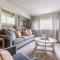 NEWLY Listed! Westlake Stylish