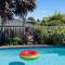 Holiday Villa House with Pool - Templestowe