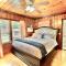 Large 4BR, 4BA House Beach, Entertainment, Nightlife