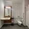 Weekly Discount! Sleeps 4near Airport&train