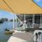 Bay Springs Country Inn & Marina