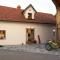 Cherry house - cosy house - ideal for bear watching, in the neighborhood of the medieval Snežnik castle - Stari Trg pri Ložu