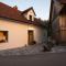 Cherry house - cosy house - ideal for bear watching, in the neighborhood of the medieval Snežnik castle - Stari Trg pri Ložu