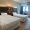 Deluxe Twin Room AYS