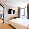 De Lamour Hotel