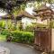 Capung Cottages