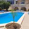 Stunning Villa with Pool, Table tennis, Table soccer and a Pool table - Naxxar