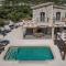 Bedrock beachside villa with private pool
