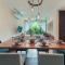 Luxury 2 BDR 2 BTH 2 Bikes Jacuzzi FibOptic WiFi. - Tulum