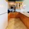 Castle B17 Contemporary Condo with Pool, Beach Access and Free Parking