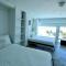 Oceanview Loft with Beach access, Bars and Free Parking! - Miami Beach