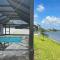 Newly built Villa Ballerina with heated pool and incredible view into beautiful Arrowheadcanal - Cape Coral