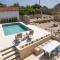 BRAND NEW Stone house MARCELA, 3 double bedrooms, pool - Лун