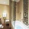 Hilton Garden Inn Dubai, Mall Avenue