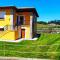 APARTAMENTOS EL ROJU