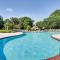 Charming Cottage Near Golf Courses and Marsh Walk! - موريلز إنليت