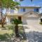 8 Mi to San Antonio Aquarium Home with Pool Access