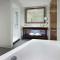 Hilton Southampton - Utilita Bowl