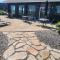 Ten Pin Inn & Suites