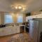 Beautifully remodeled house 1.5 miles from falls. - Niagara Falls