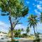 Beachfront Studio-Waves & Wanderlust Haven