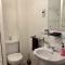 Dundee City Waterfront, 2 Bedroom 2 Bathroom Apartment - Parking and WIFI, short walk to V and A, Bus & Train Stations - دندي