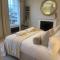 Luxury Georgian Apartment - 5 Minute Walk to Spa
