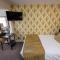 Cross Hands Hotel by Greene King Inns - Yate