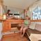 Caravan Hostel Tel Aviv By Roger Age 18-45
