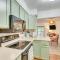 Gulf Breeze Escape with Patio and Community Pool! - غولف بريز