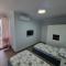 H&E Sea view 2-Bedroom Apt Qerret